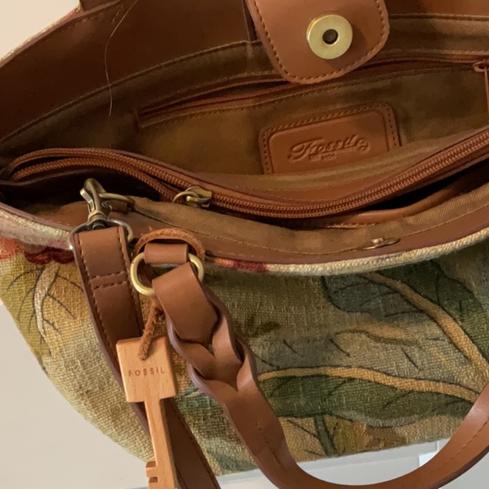 Fossil Tan and Green Shoulder Bag - Picture 5 of 5